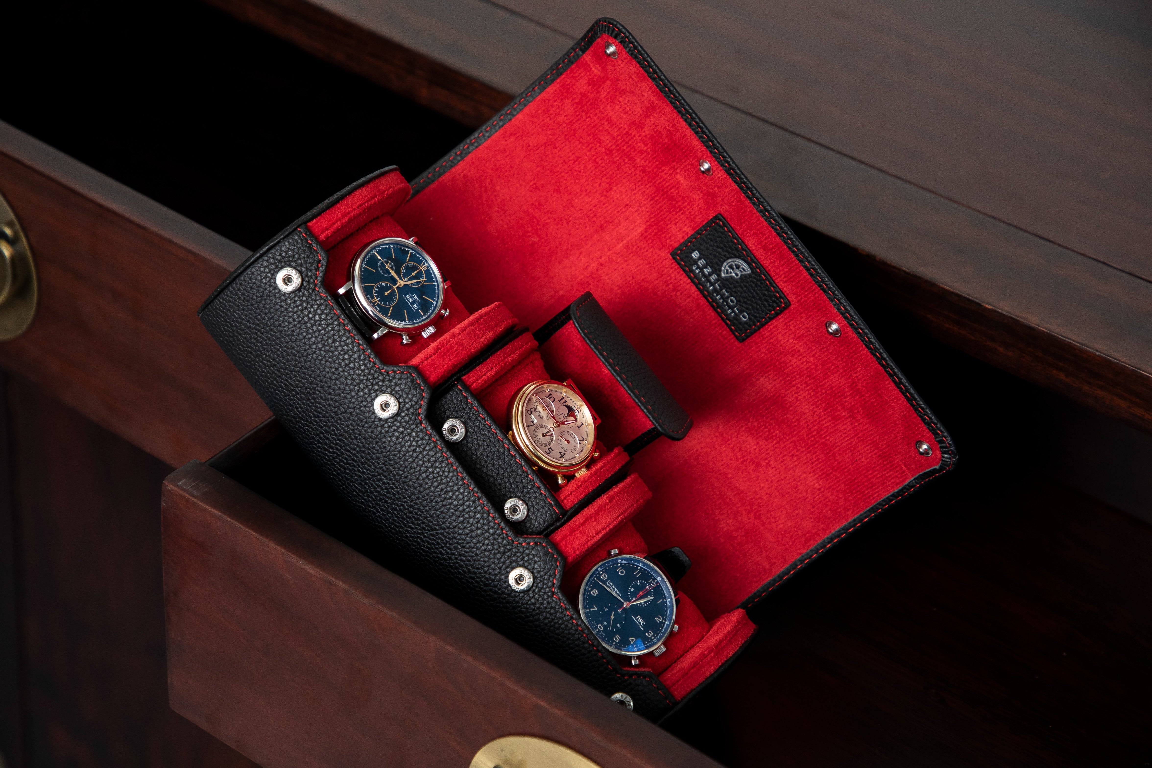 La Capsule (Midnight/Crimson)